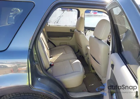 2009 Ford Escape Xlt from USA, damaged, VIN 1FMCU03G09KC04367